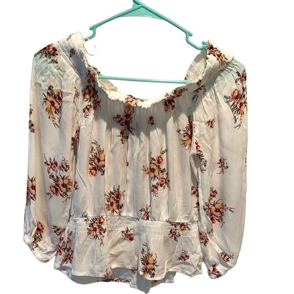 Hollister off the shoulder top! Cream w/orange floral pattern Size Medium NWT - Picture 2 of 5